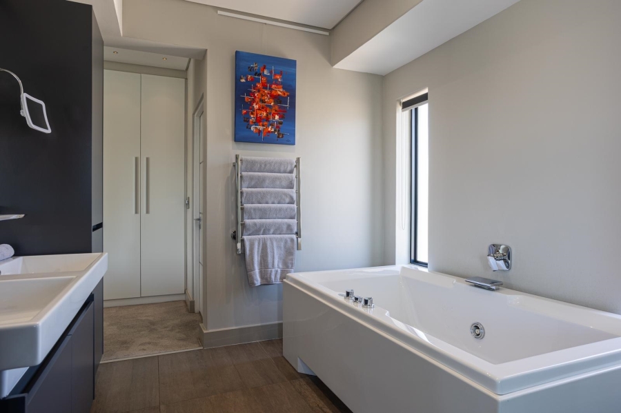 4 Bedroom Property for Sale in Paarl Western Cape